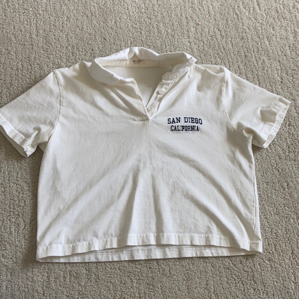 Brandy Melville cropped tee!